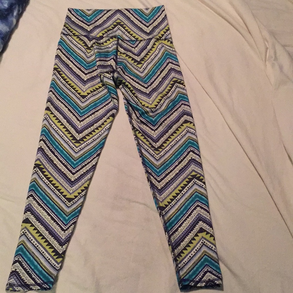 Aerie Capri Yoga Pants - Picture 3 of 4